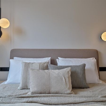 Haya Athens Loftie Suites Exterior photo
