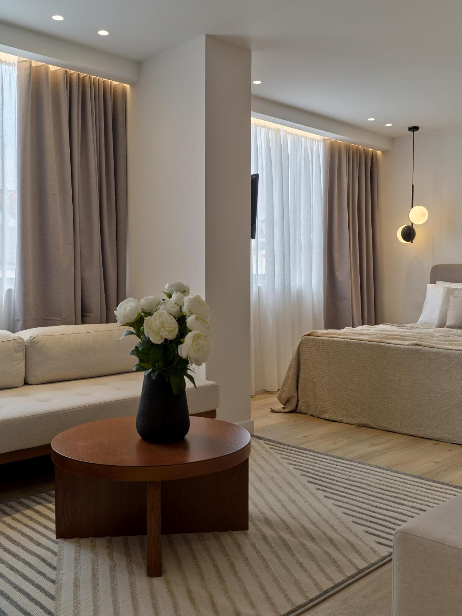 Haya Athens Loftie Suites Exterior photo